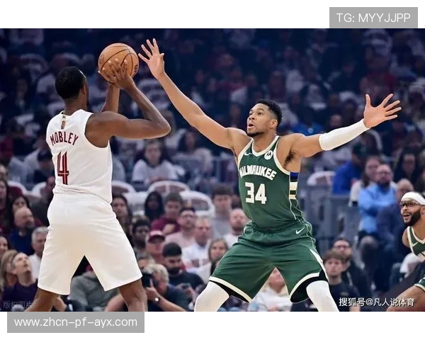 关键时刻谁怕谁？字母哥单节收割比赛，独行侠无力回天